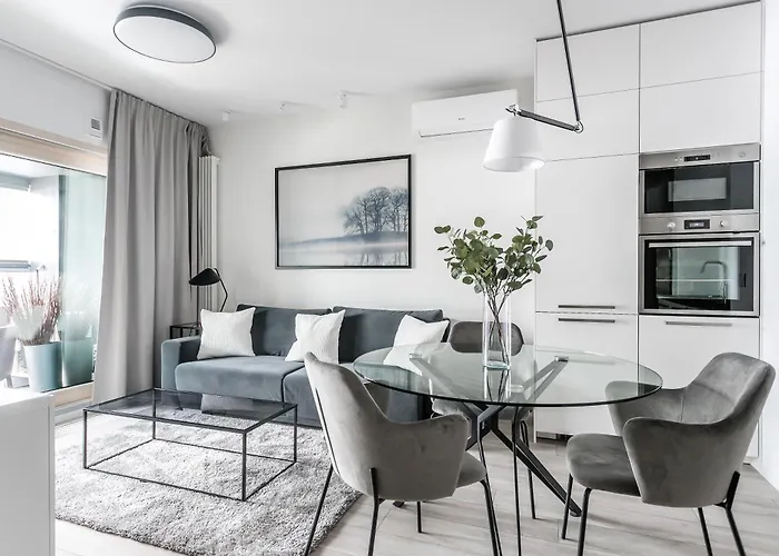 P&O Apartments Mennica Residence II